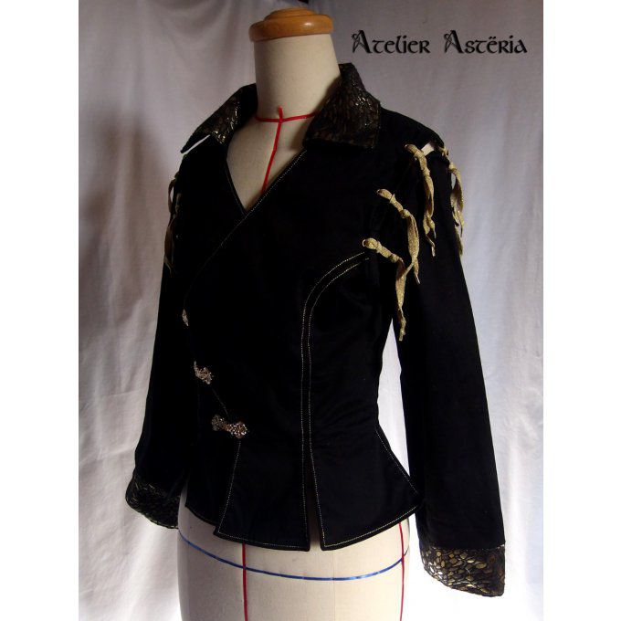 atelier_asteria-doublet_pourpoint_gn_femme_noir_or-creation_costumes_gn-larp_women_costume