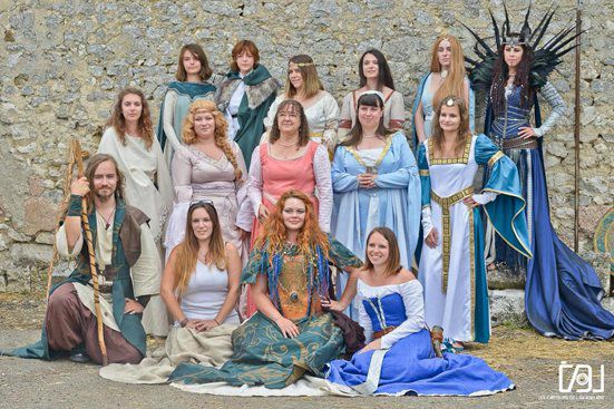 Photos de groupe avec les créatrices et Sarah Bertagna 
Les Dames du Légendaire Arthurien