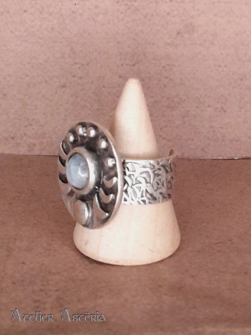 Bendis : bague lunes et gemme / moons and gem ring
