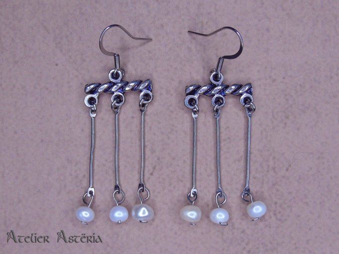 Amphitrite : boucles d’oreille en perles d’inspiration romaine / Roman-inspired earrings with pearls