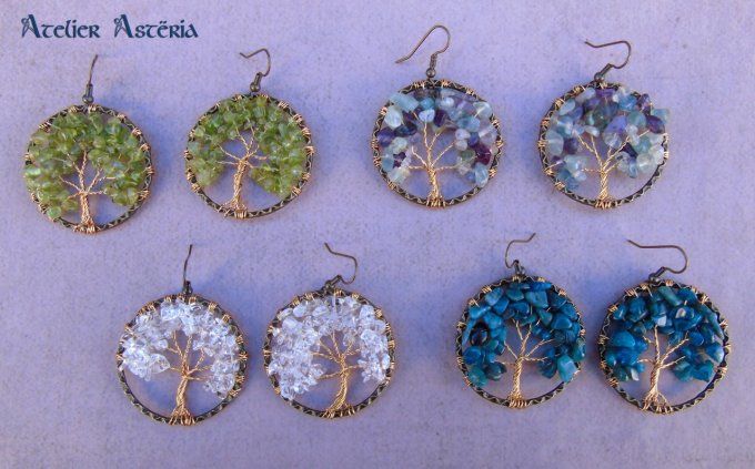 Dryade : boucles d’oreille arbre en gemmes / gemstones tree earrings