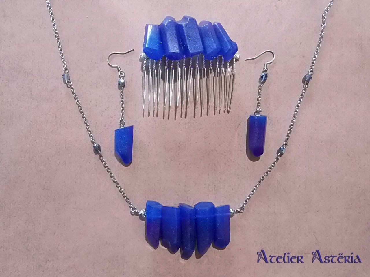 Atelier bijoux resine et transparence 