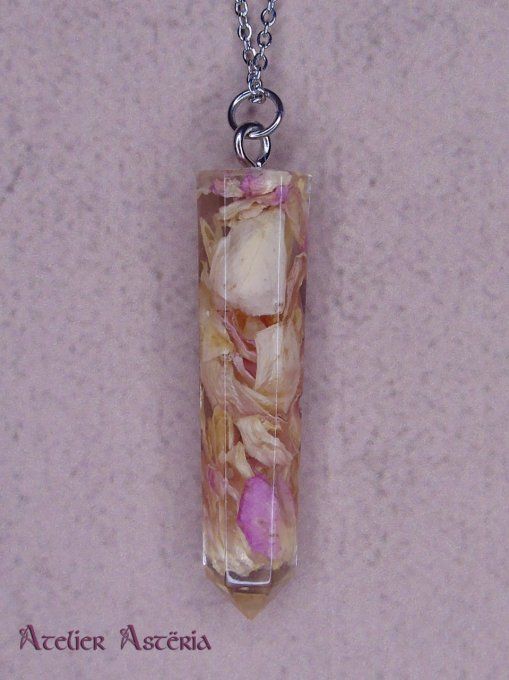 Attis : pendentifs cristaux plantes / plants crystal pendants
