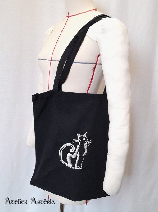 Tote bag brodé motif Halloween / Halloween design embroidered tote bag