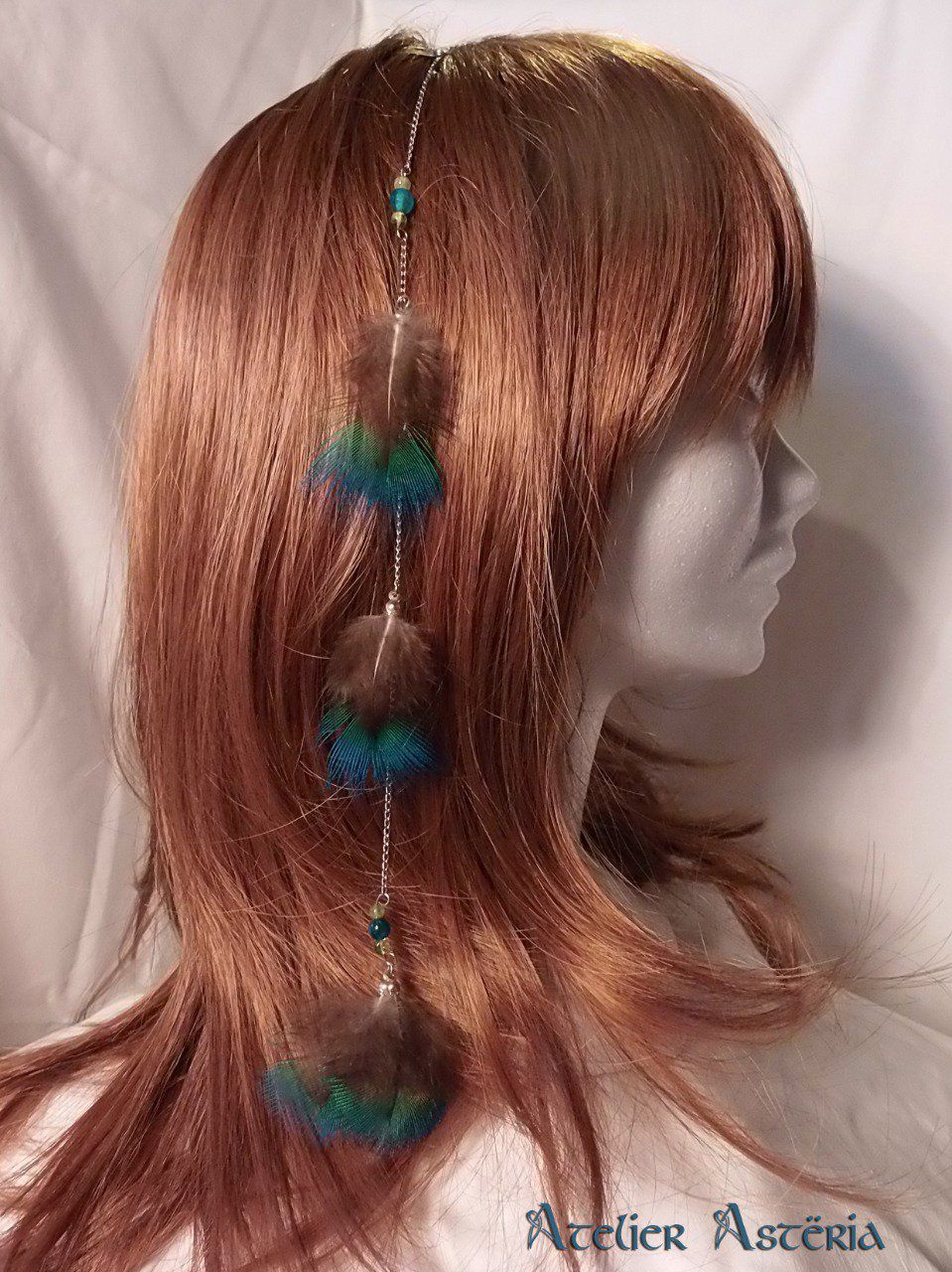 Nout : chaîne cheveux plumes pierres semi-précieuses / feathers and gemstones hair chain