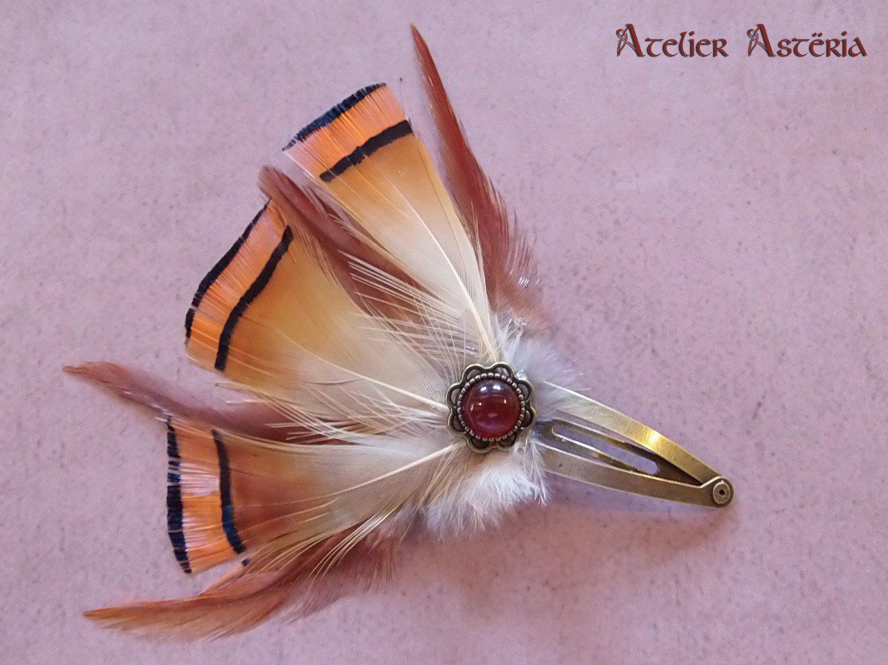 Oya : barrette à plumes pierres semi-précieuse / feathers and gemstone hair clip