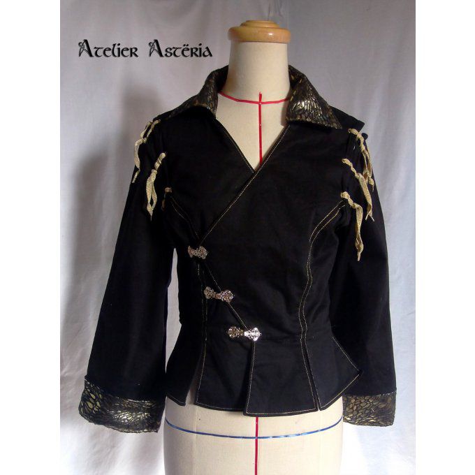 atelier_asteria-doublet_pourpoint_gn_femme_noir_or-creation_costumes_gn-larp_women_costume